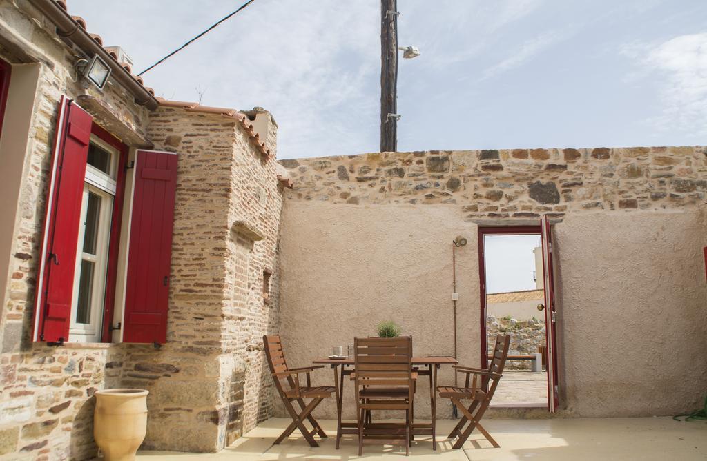 Porta Di Marina Apartment Chios Town Ngoại thất bức ảnh