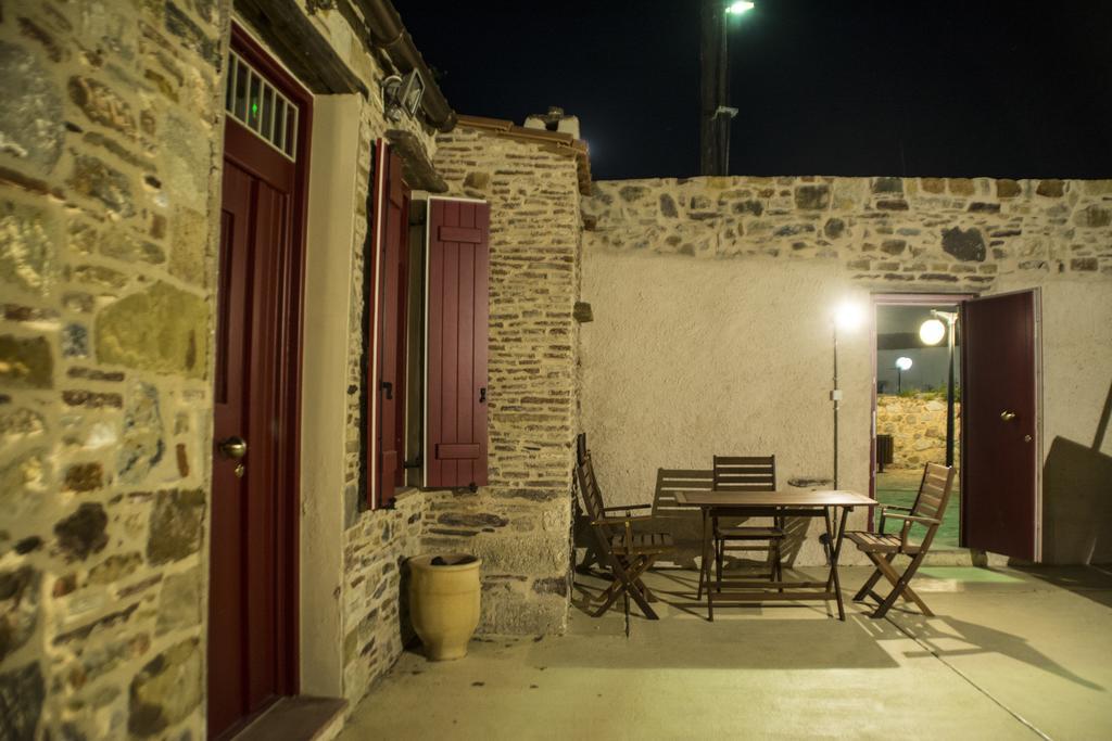Porta Di Marina Apartment Chios Town Ngoại thất bức ảnh